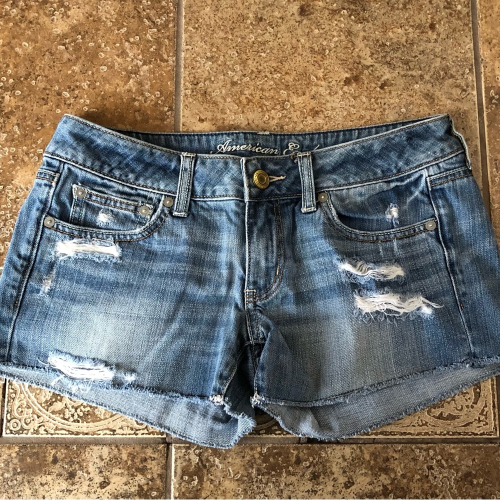 American Eagle Outfitters Women's Blue Denim Shorts